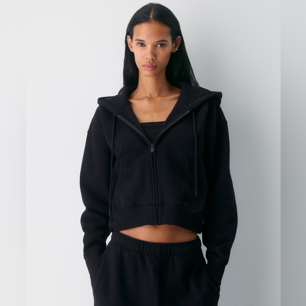Aritzia cozy sweatfleece boyfriend body zip hoodie size small